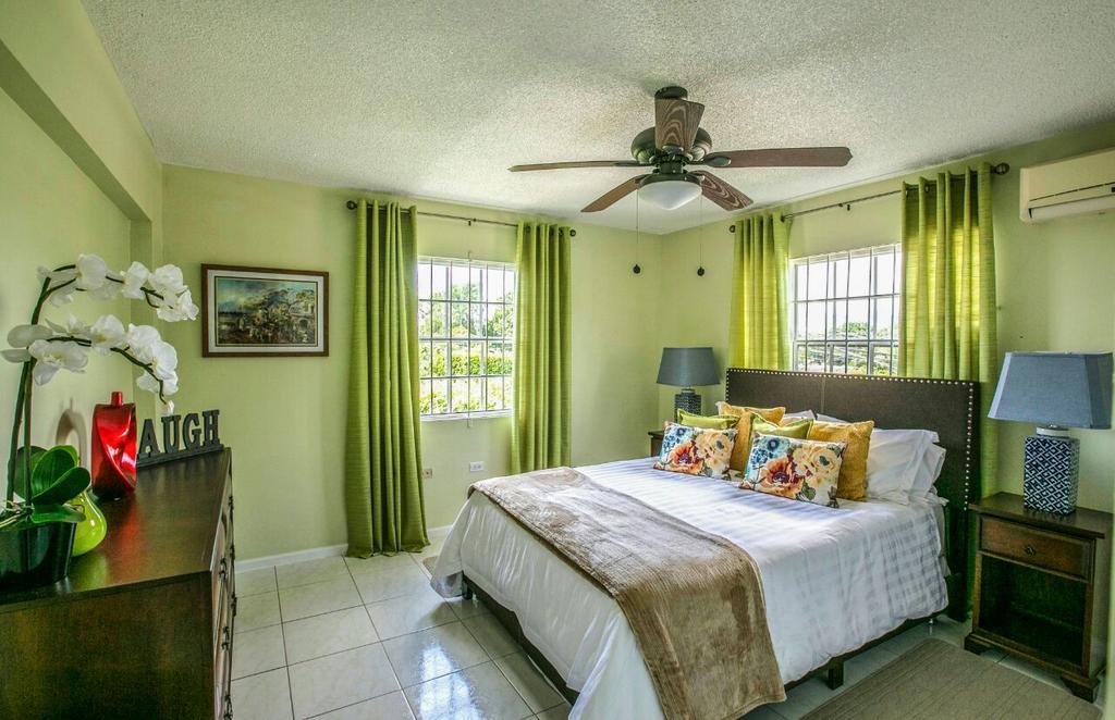 Guest Apartment At Halifax كينغستون الغرفة الصورة