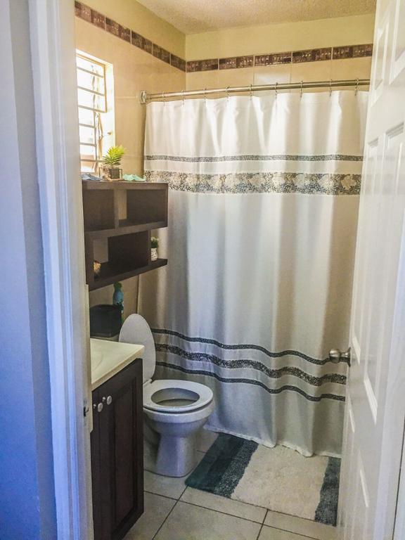 Guest Apartment At Halifax كينغستون الغرفة الصورة