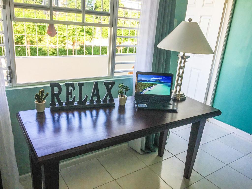 Guest Apartment At Halifax كينغستون الغرفة الصورة